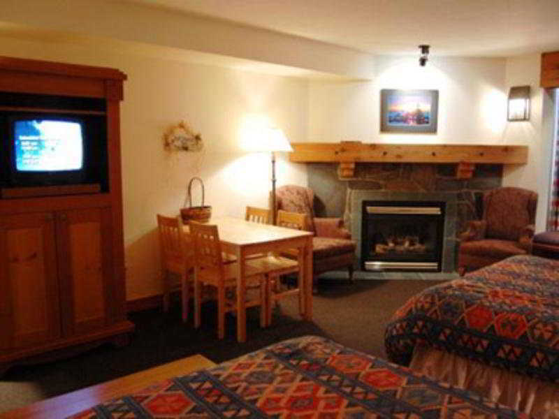 White Crystal Inn Big White Eksteriør bilde